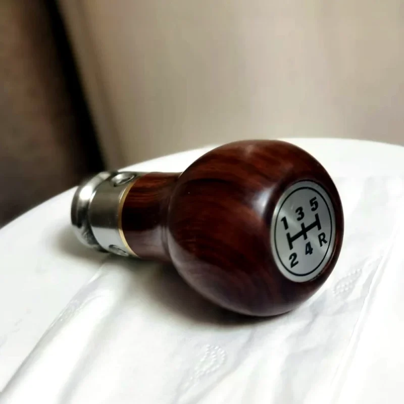 Holz-Schaltknauf für VW Golf GTI Weißes Rosenholz Edelstahl 5-Gang & 6-Gang 6 coolshiftknobs-de-vw-golf-gti-holz-schaltknauf-5-gang